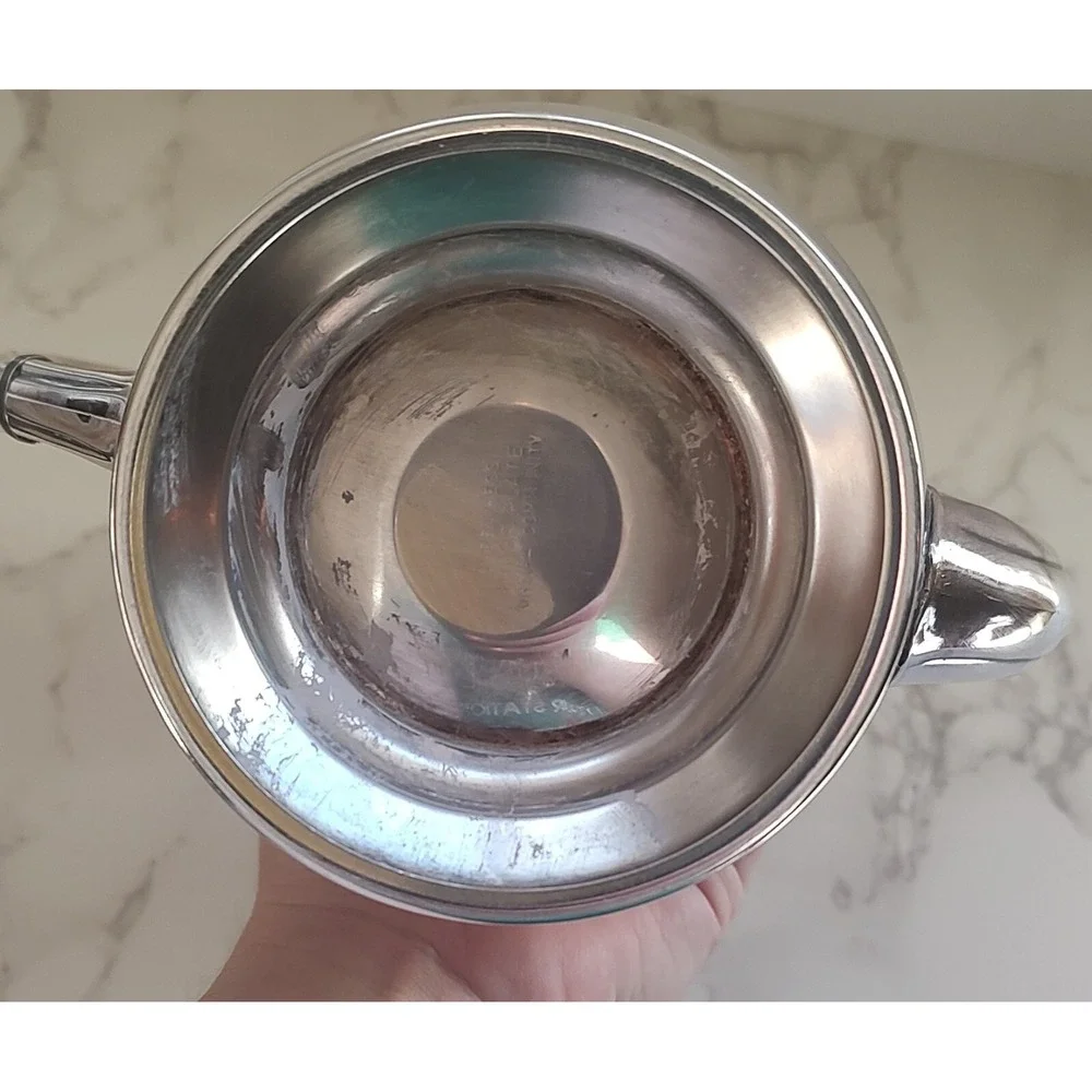 Vintage Queen Bess Silverplate Tea Pot Tudor Plate Oneida Community  S3